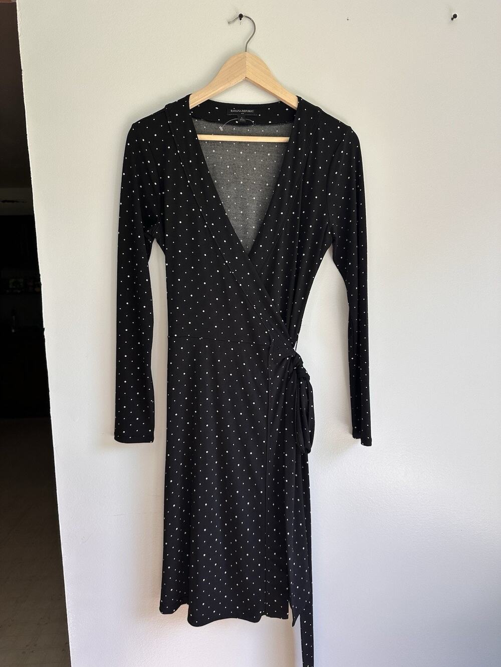 Banana Republic Size Small Black White Polka Dot Wrap Dress Stretchy Long Sleeve